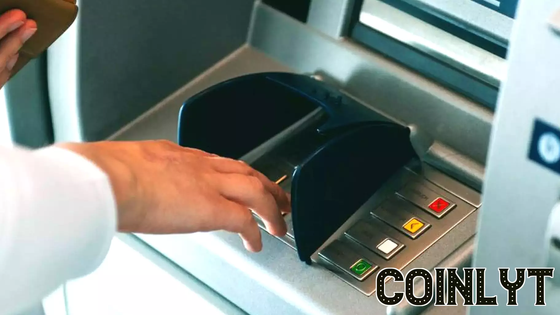 Is Mitsubishi UFJ Financial Group (TSE:8306) Still Attractive After Recent Share Price Pullback?