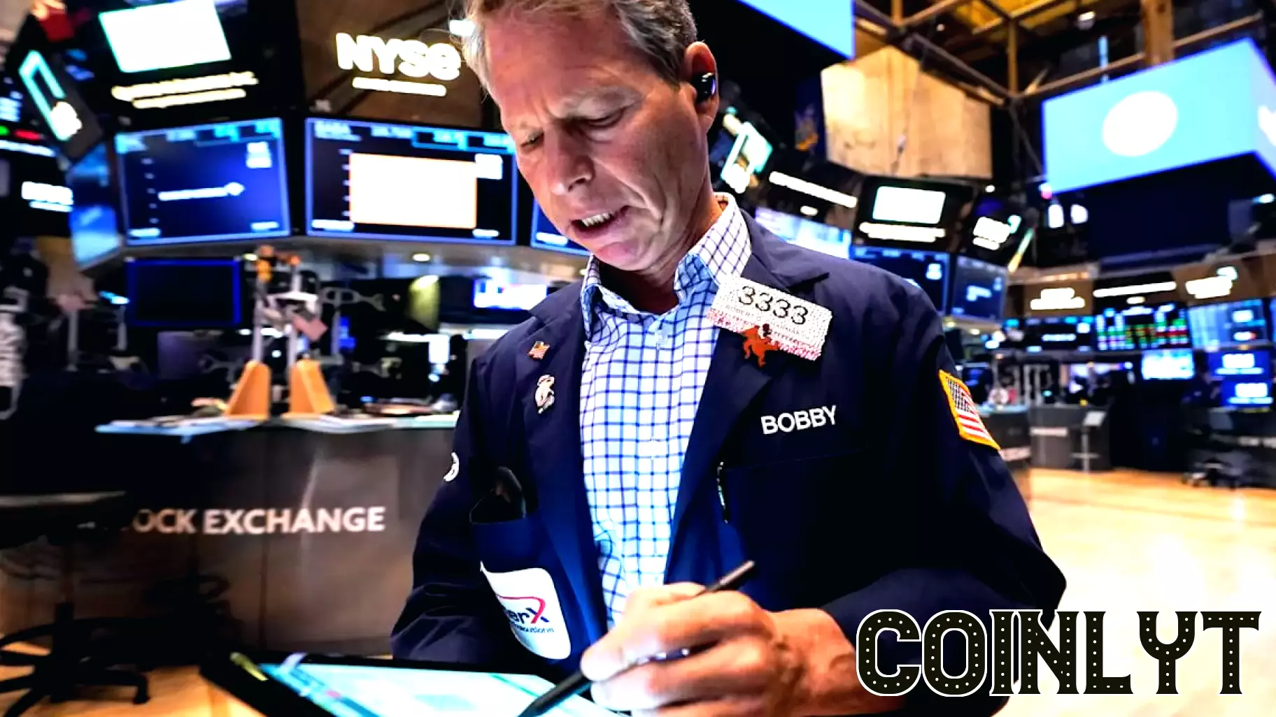 Market Turmoil: Dow Plummets 950 Points Amid Political Tensions