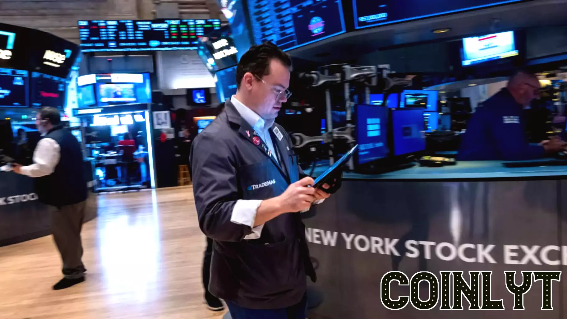 US Markets Decline Following Strong Job Growth Report