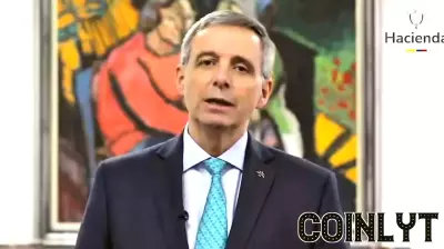 Finance minister presents Colombia's $203B budget proposal